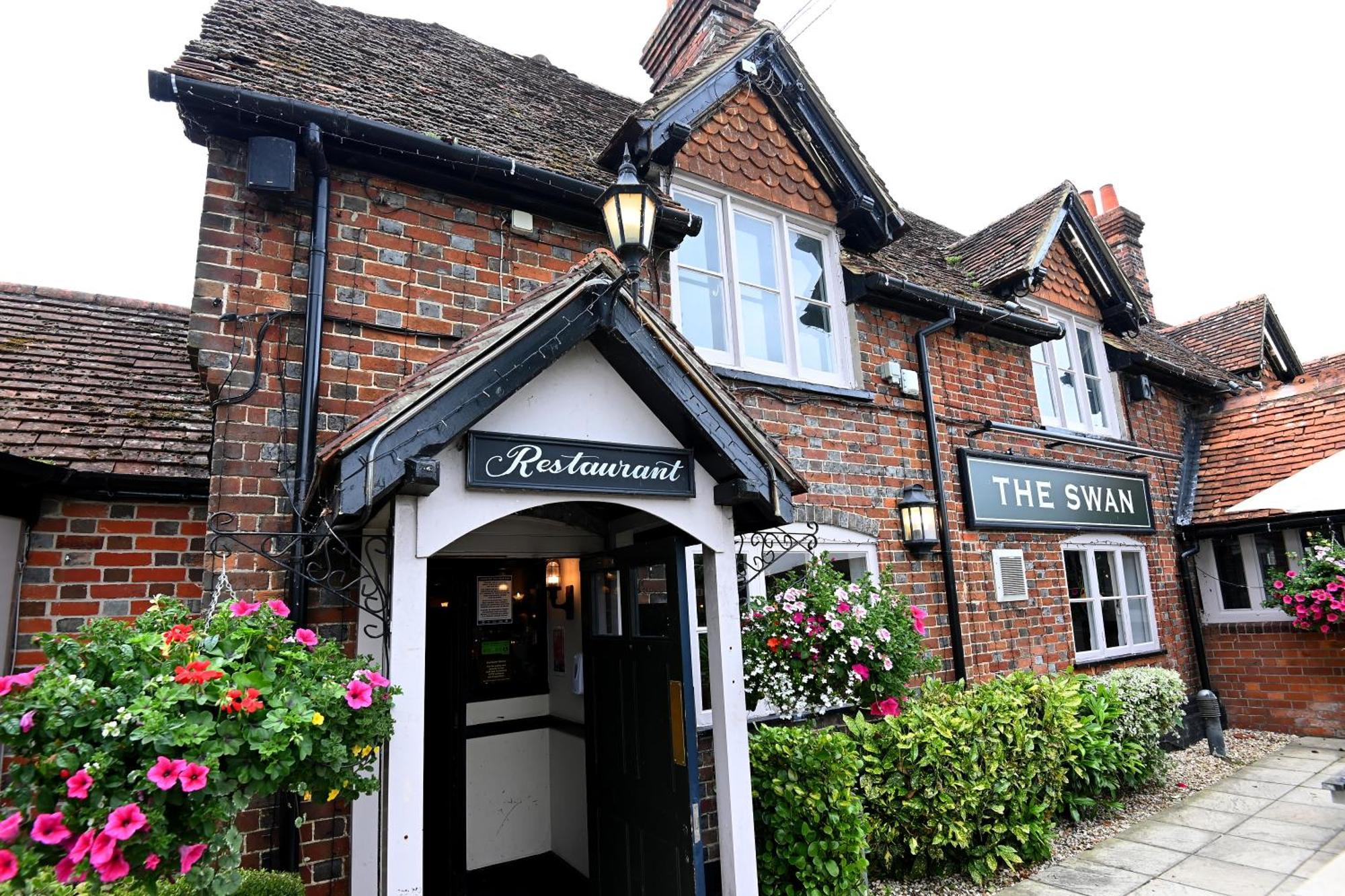 Swan, Thatcham By Marston'S Inns Luaran gambar